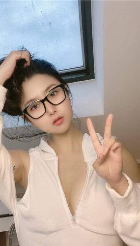 俏妞qiaoniuTT – 可爱兔子 [15P/59MB]