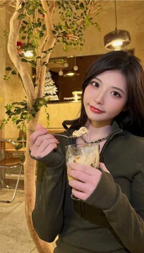 妮是老虎 – 陈妮妮UNI [569P/10V/992MB]