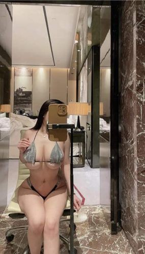 是可馨耶 – 露脸私拍 [14P/35MB]